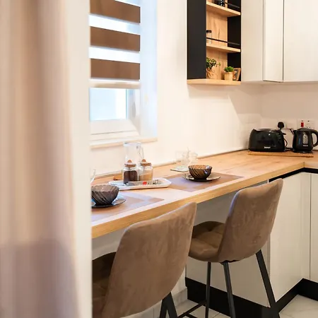 Apartment Ocean Blue Onyx *